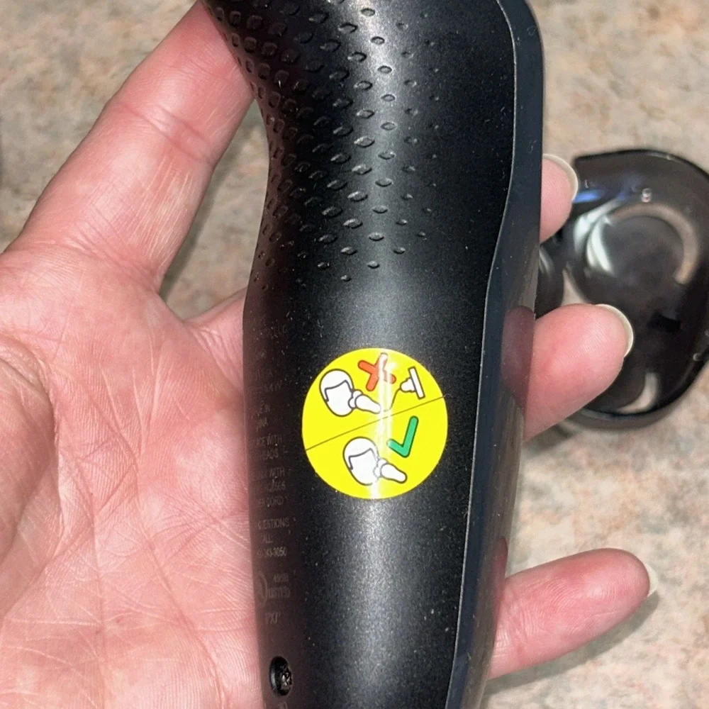 Shaver series 5000 Wet‎ and dry electric shaver S5400/06 Discontinued Tested